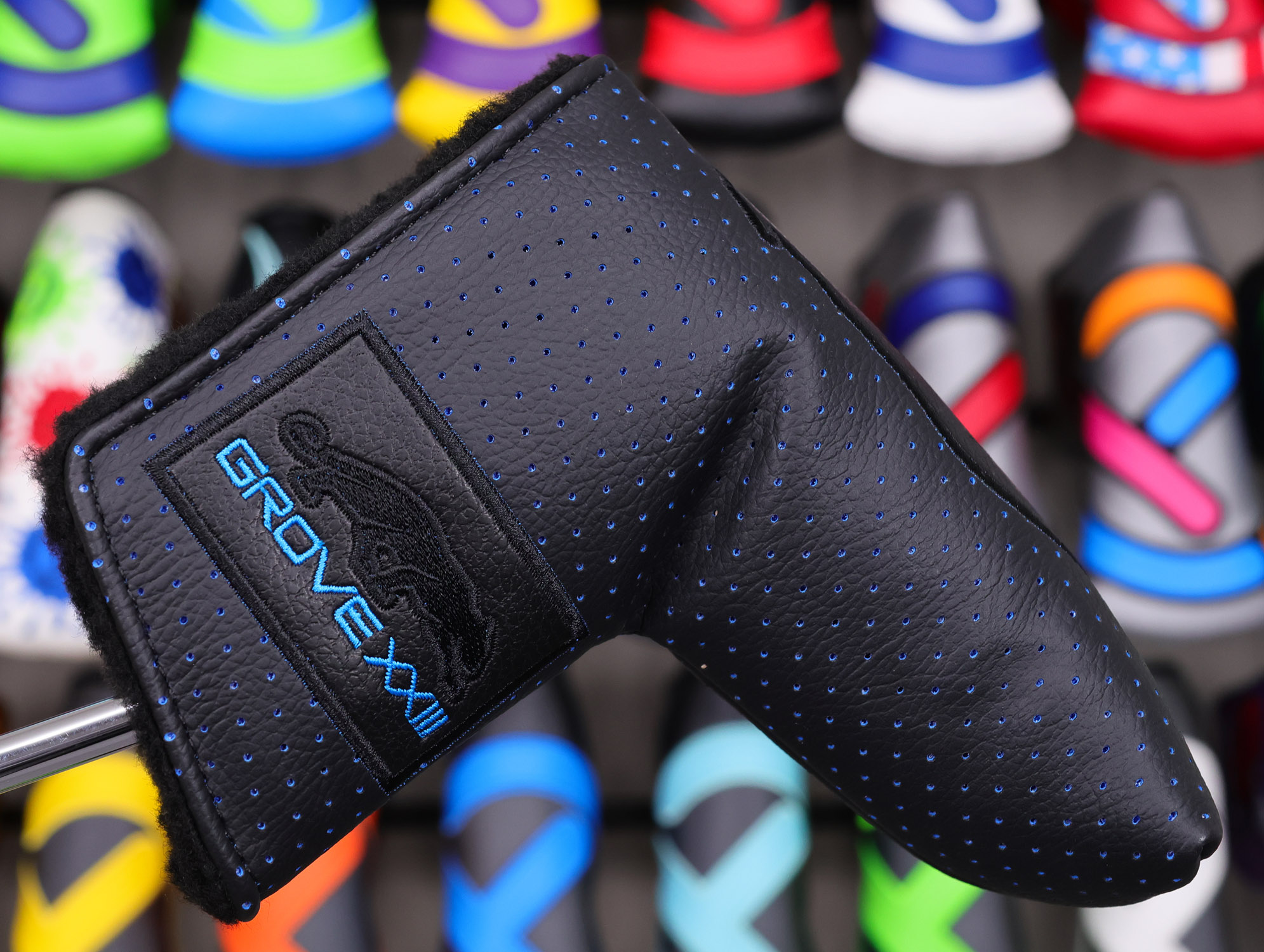 scotty-cameron-tour-only-circle-t-blade-putter-headcover-018 scotty cameron black perforated leather grove xxiii 23 michael jordan golf course blade putter limited release headcover