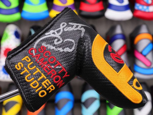 scotty cameron tour only tour dept approved black carbon fiber blade putter headcover with scotty cameron autograph