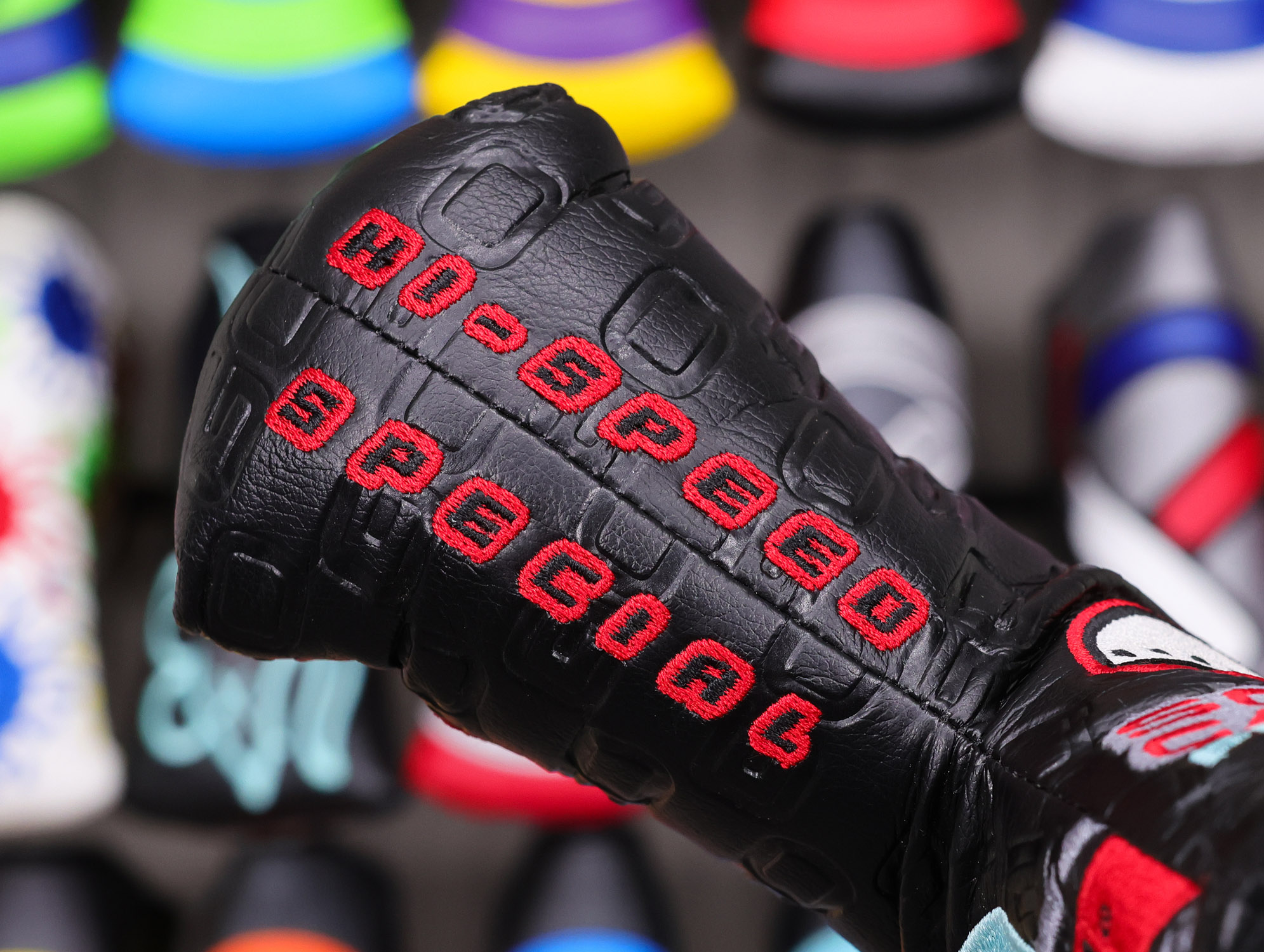 scotty-cameron-tour-only-circle-t-blade-putter-headcover-029 scotty cameron for tour use only black johnny speed racer tiffany circle t blade putter headcover