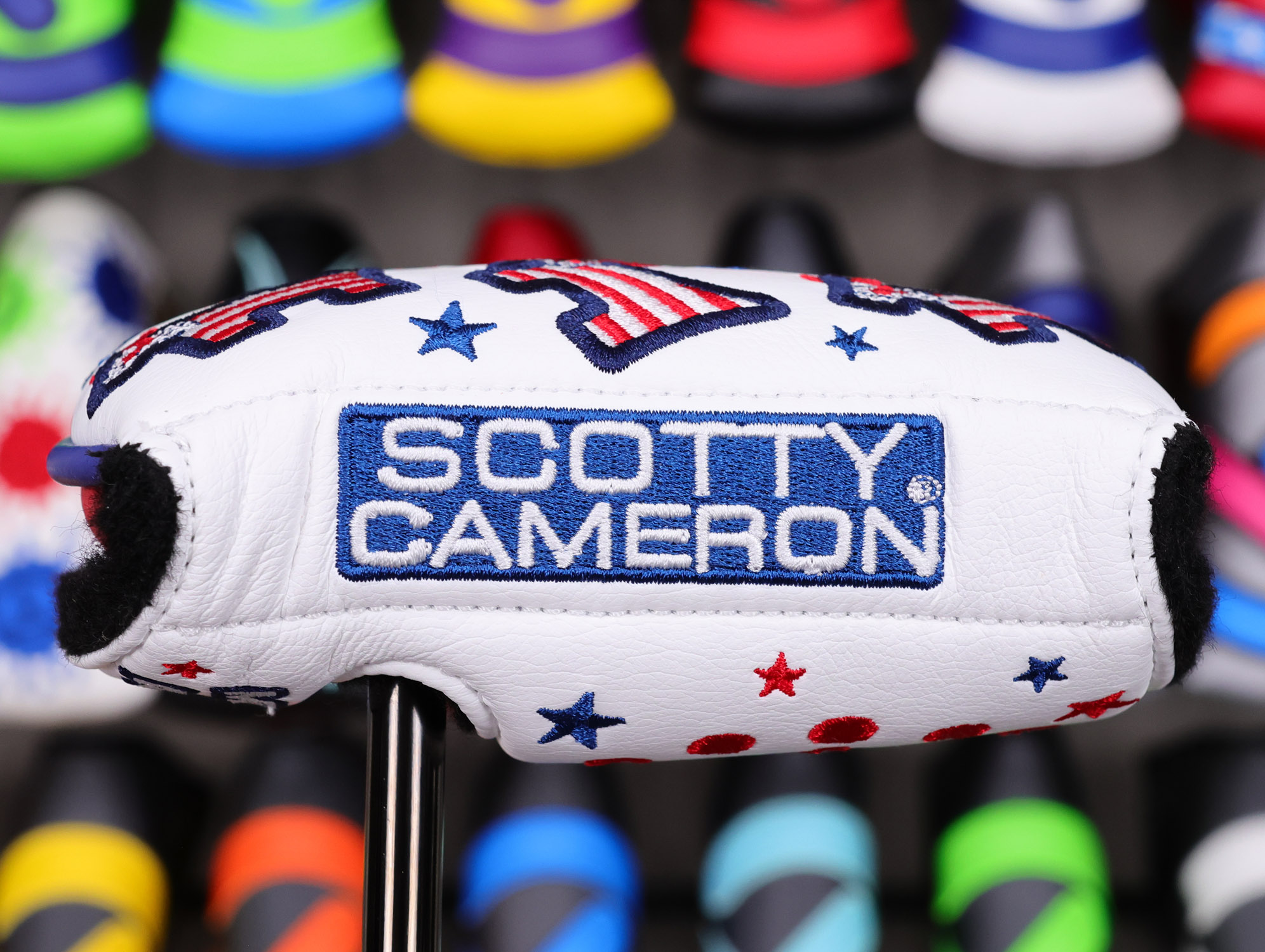 scotty-cameron-tour-only-circle-t-blade-putter-headcover-079 scotty cameron custom shop white dancing usa junk yard dog mid round putter headcover