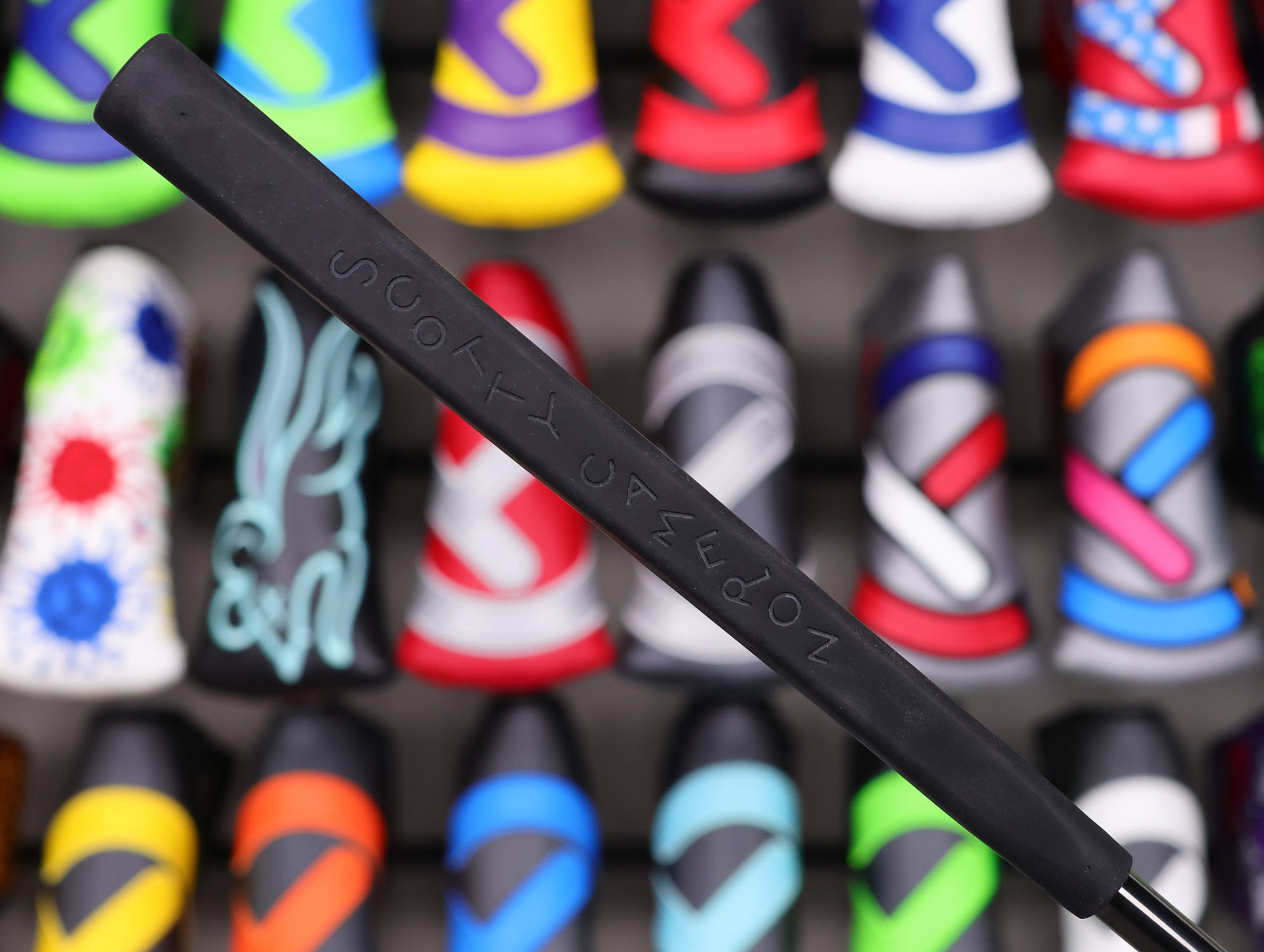 scotty-cameron-tour-only-naked-sss-studio-style-newport-circle-t-360g-putter-with-black-shaft-09