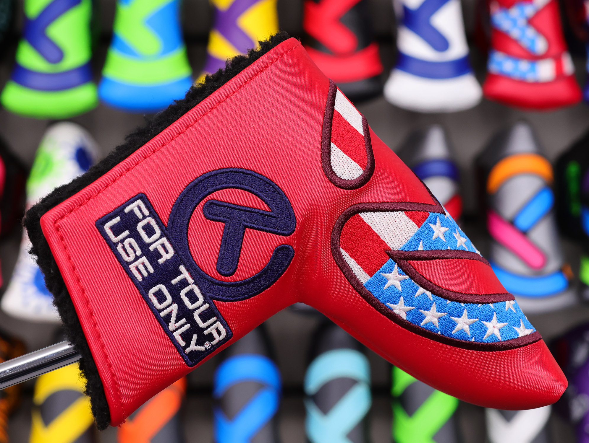 scotty-cameron-tour-only-sss-masterful-009m-circle-t-350g-putter-studio-stamping-and-sight-dot-01