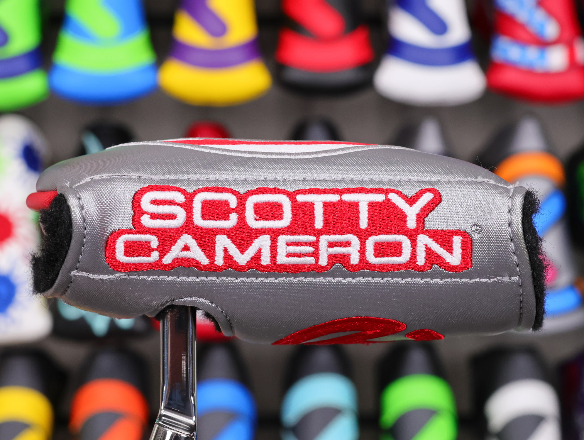 scotty-cameron-tour-only-two-tone-phantom-x-t11.5-circle-t-360g-putter-with-welded-plumber-neck-sight-dot-and-black-shaft-01