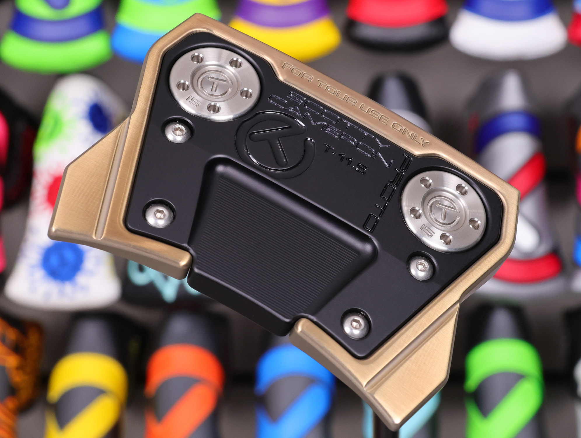 scotty-cameron-tour-only-two-tone-phantom-x-t11.5-circle-t-360g-putter-with-welded-plumber-neck-sight-dot-and-black-shaft-29 scotty cameron tour only matte chromatic bronze two tone phantom x t11.5 circle t 360g putter with welded and polished sss plumber neck black shaft and sight dot golf club