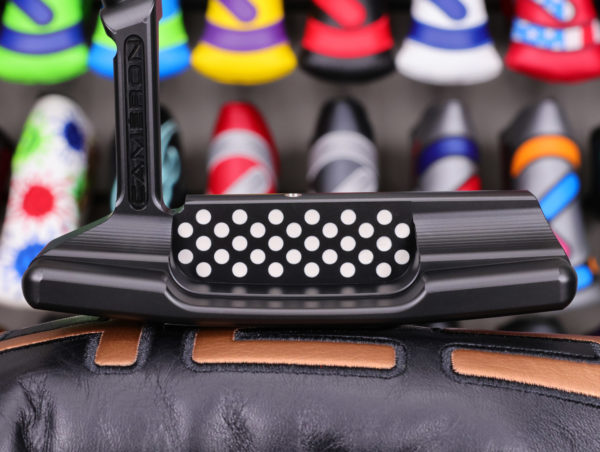 scotty cameron 2025 holiday h25 limited release newport 2 teryllium putter with black shaft golf club