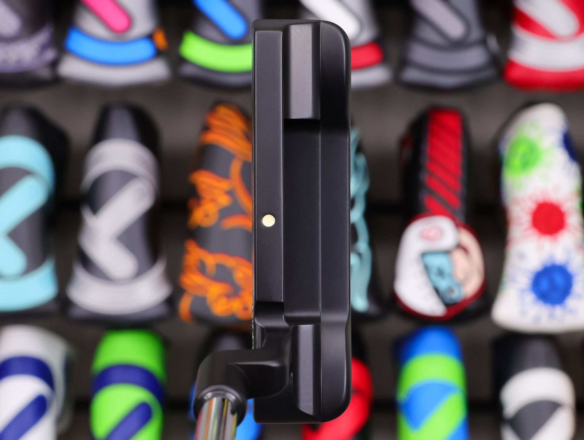 scotty cameron tour only 3x black carbon steel 009 prototype circle t 330g putter with tiger woods style sight dot and script titleist stamp golf club