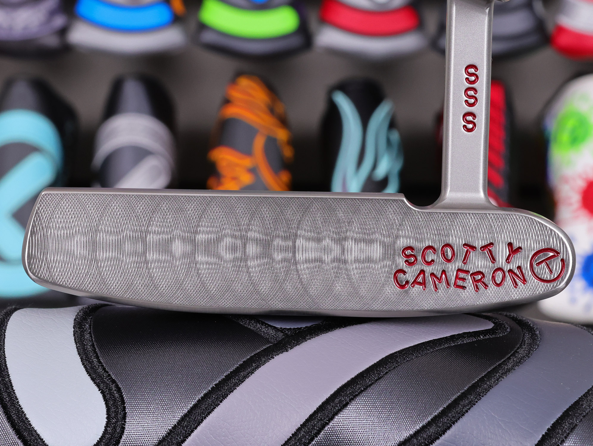 scotty cameron tour only sss roll top masterful 009m circle t 350g putter with flying script titleist t smiley and peace sign stamps golf club