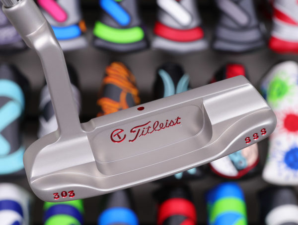 scotty cameron tour only sss newport beach handstamped circle t 340g putter with script titleist and sight dot golf club