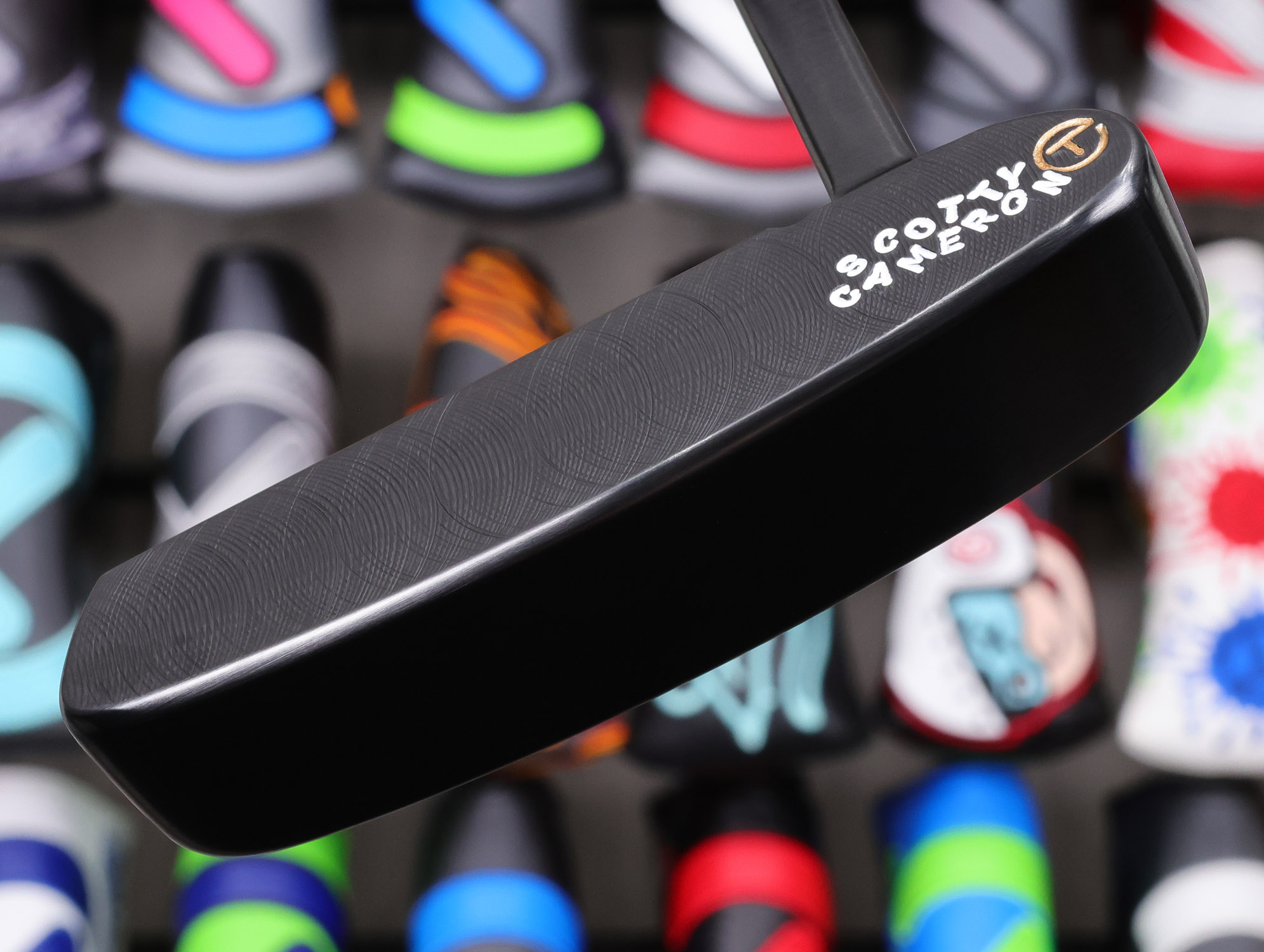 scotty cameron tour only brushed black carbon steel newport handstamped circle t with script titleist and dual flange lines golf club
