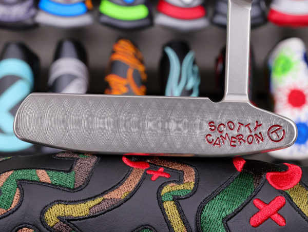 scotty cameron tour only sss tri sole newport 2 handstamped circle t putter with script titleist stamp and sight dot golf club
