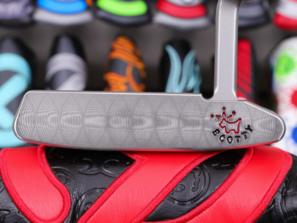 scotty cameron tour only sss timeless t2 circle t 350g putter with hot head harry and crowned scotty dog stamps and sight dot golf club