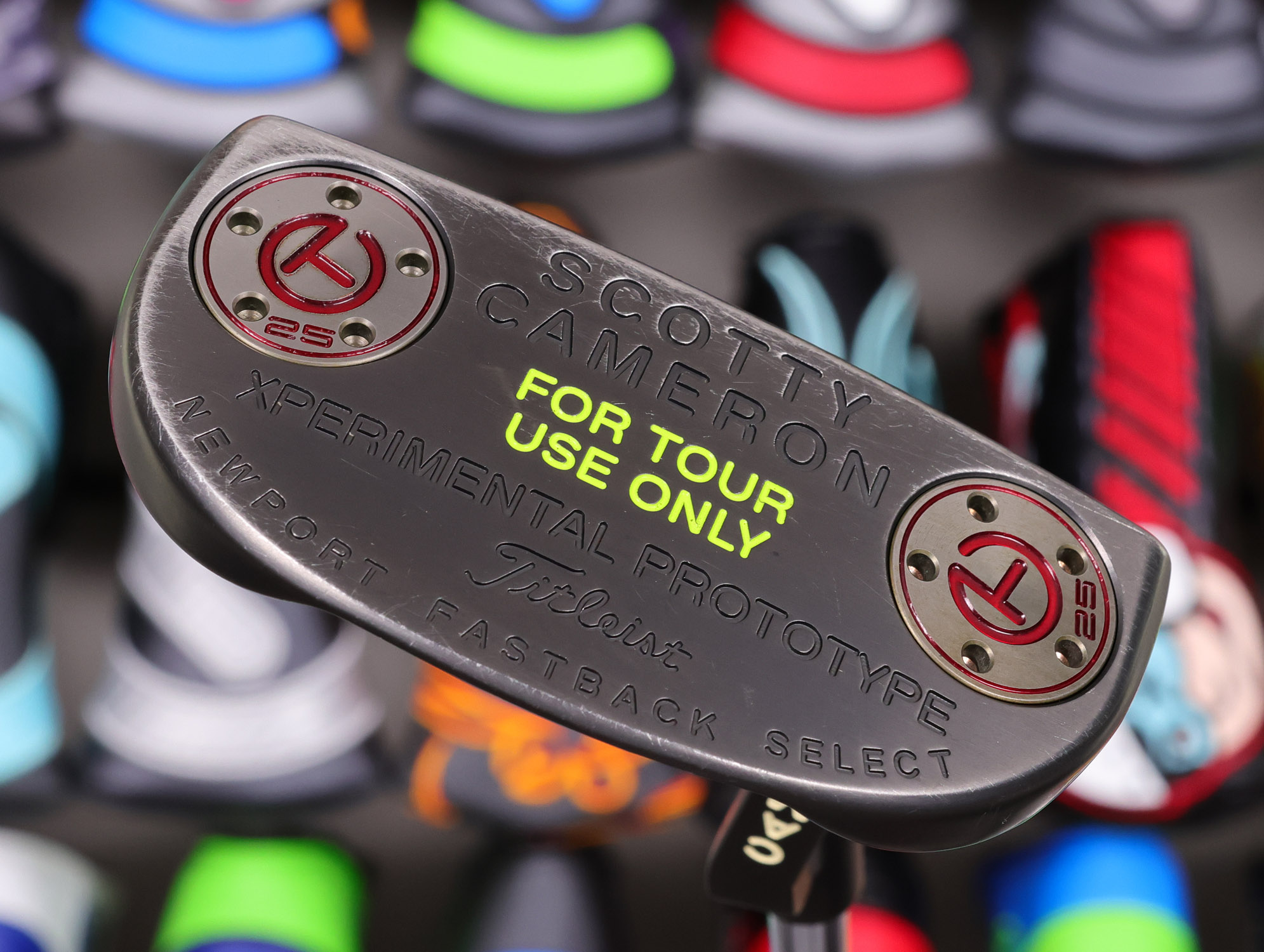 scotty cameron tour only black sss deep milled newport fastback xperimental prototype circle t putter with plumber neck and copper tungsten ct weights golf club