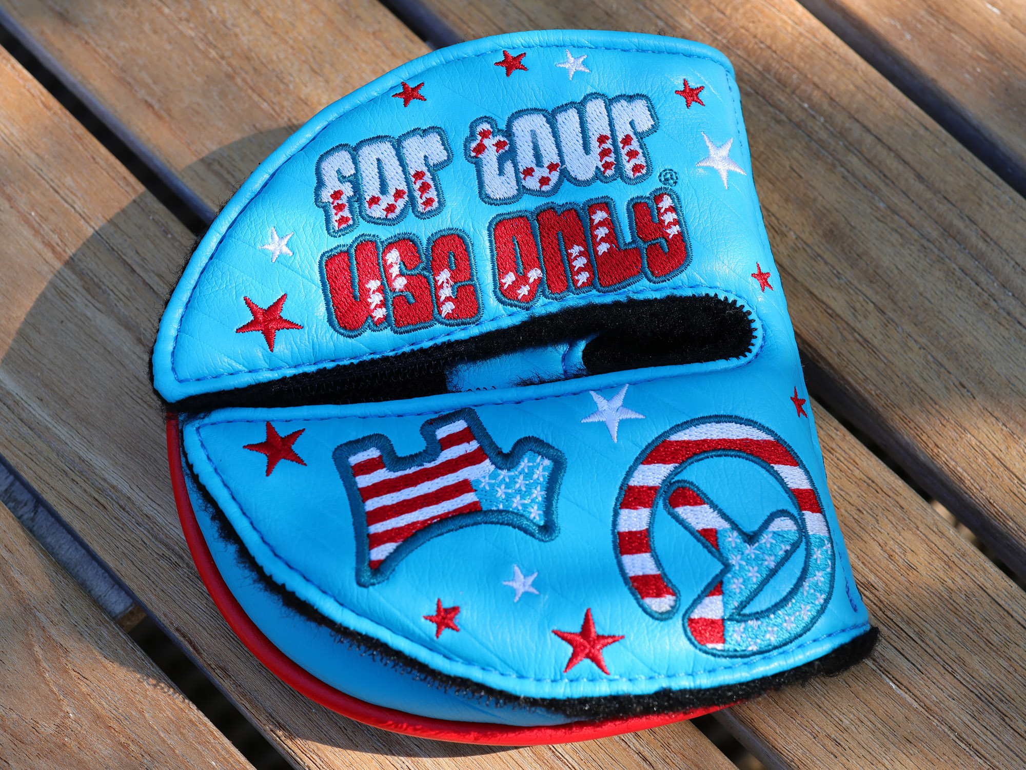 Scotty Cameron CENTERSHAFT 2026 “For Tour Use Only” Blue USA Flag Scotty Cameron CENTERSHAFT 2026 “For Tour Use Only” Blue USA Flag