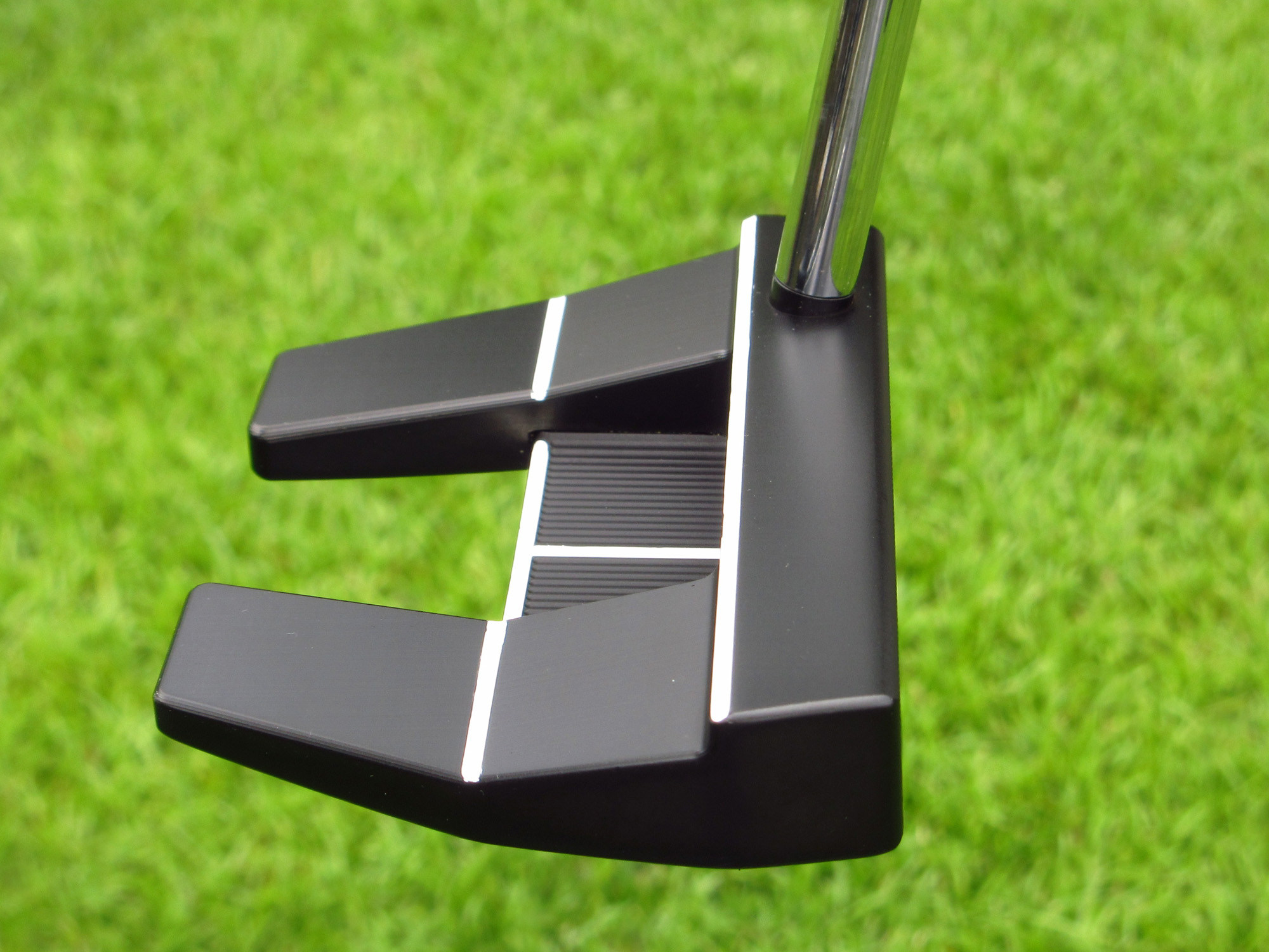 scotty cameron tour only black sss futura x5 circle t putter with black shaft and deluxe ct weights golf club