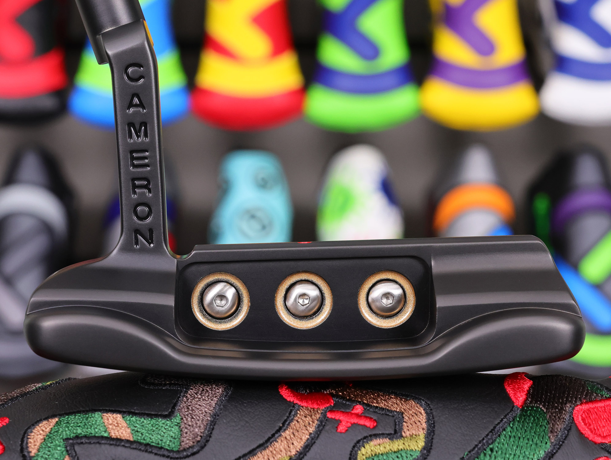 scotty cameron tour only black sss t10 newport buttonback teryllium insert circle t 360g putter with tour jester skull stamp and red sight dot golf club