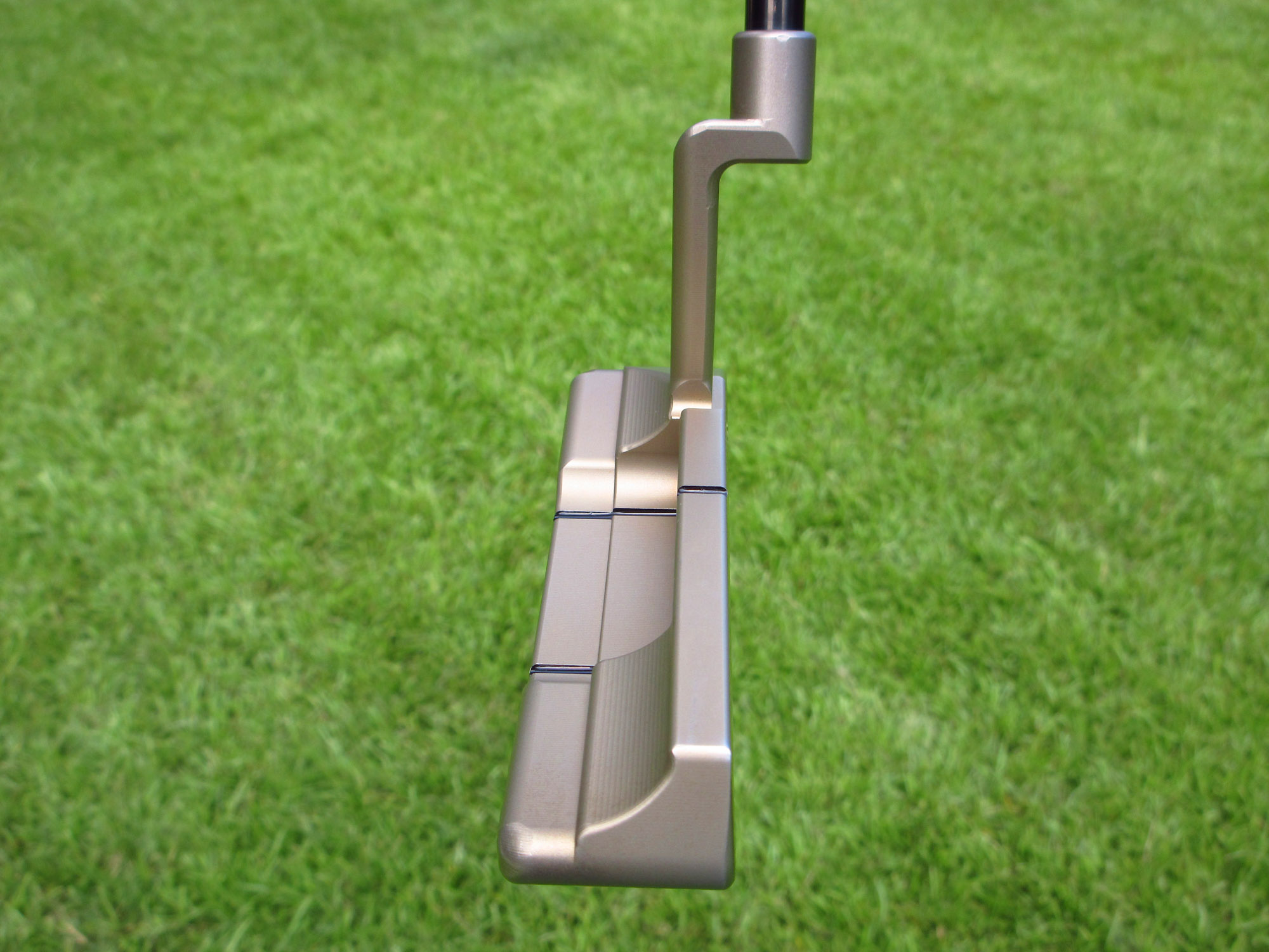 scotty cameron tour only chromatic bronze deep milled timeless tourtype circle t putter with top line and dual flange lines golf club