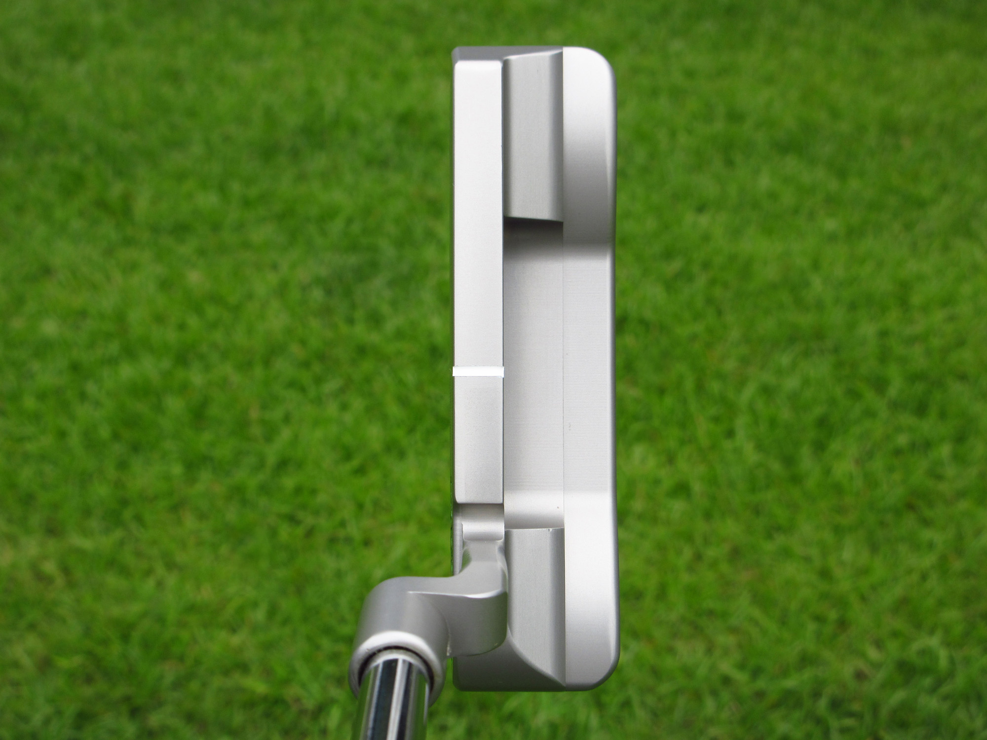 scotty cameron tour only sss newport select circle t putter with translucent green paint and top line golf club