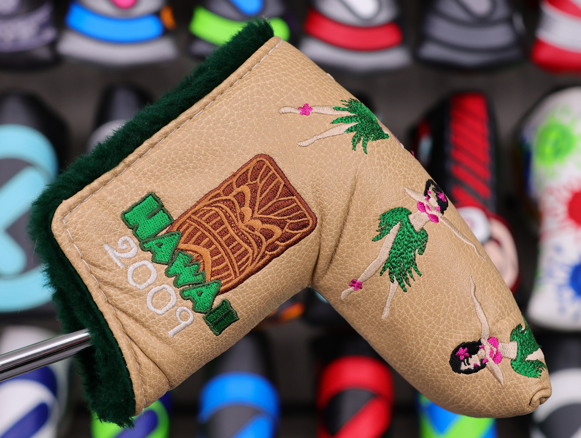 Scotty Cameron 2009 Hula Girl Sony Open in Hawaii Tan Blade Headcover - Image 2