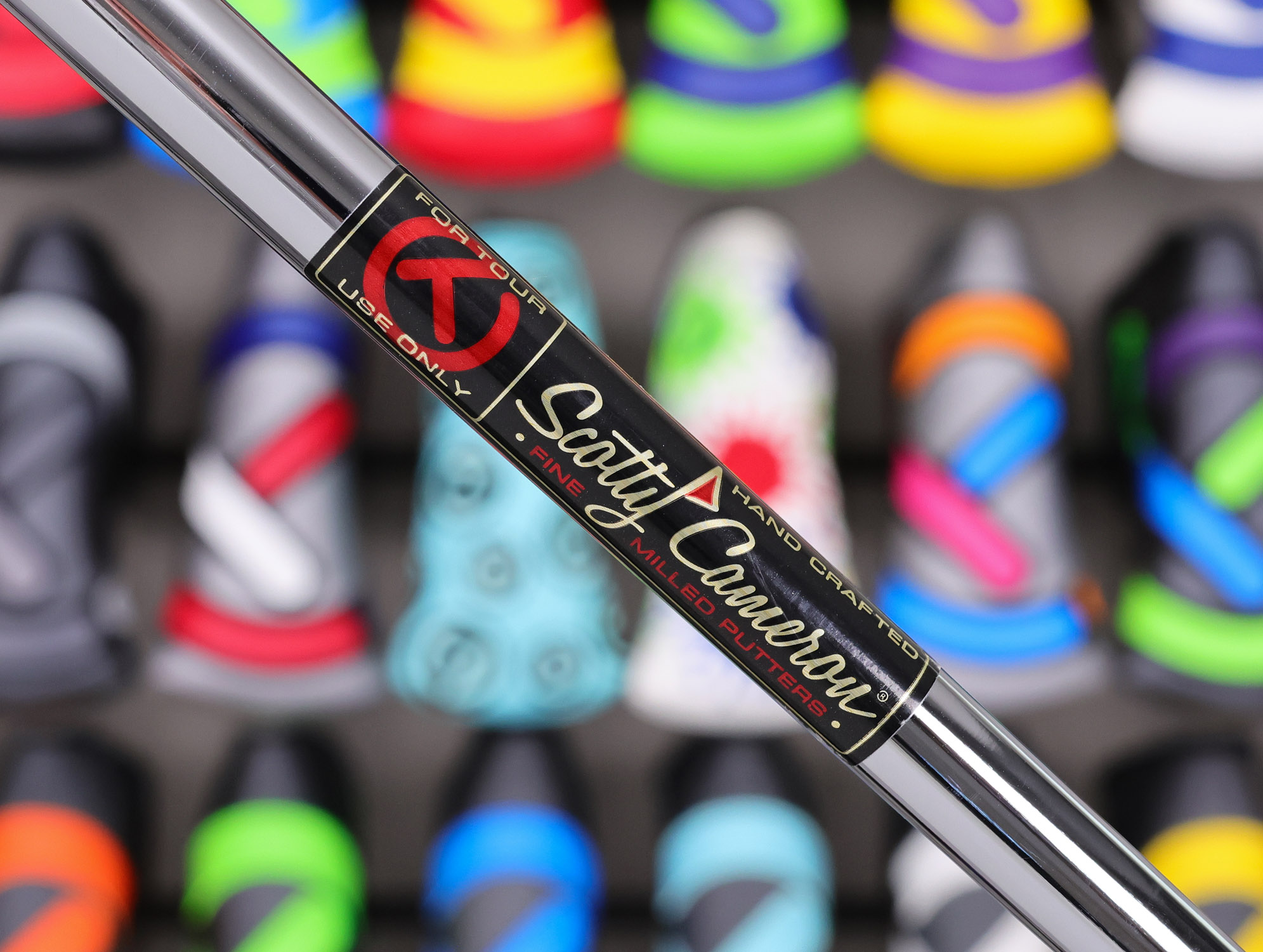 Scotty Cameron Tour Only Black Catalina Studio Style Circle T 350G w/ "Chain-Link" Milled Carbon Steel Insert & RARE "Single Bend" Shaft - Image 7