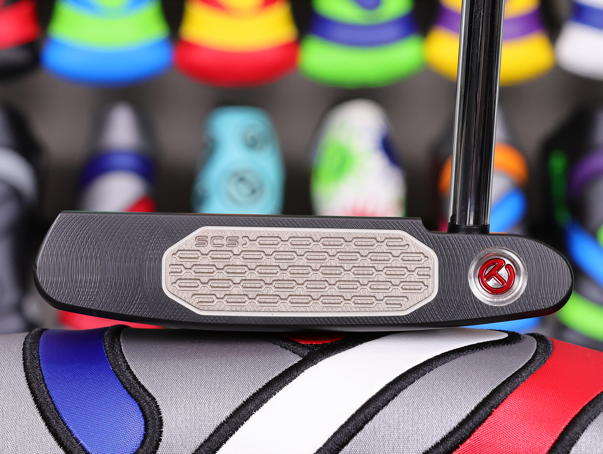 scotty cameron tour only black catalina studio style circle t 350g putter with carbon steel chain link milled insert and tour only single bend shaft for slight toe hang golf club