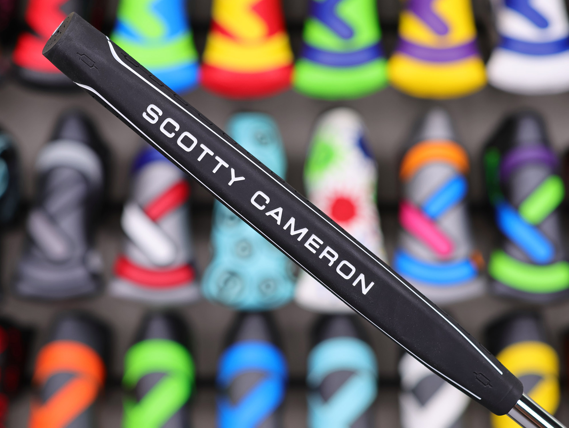 Scotty Cameron 2026 Tour Only Phantom 7.2 Circle T 360G w/ Top Line & Carbon Steel "Chain-Link" Milled Insert - Image 8
