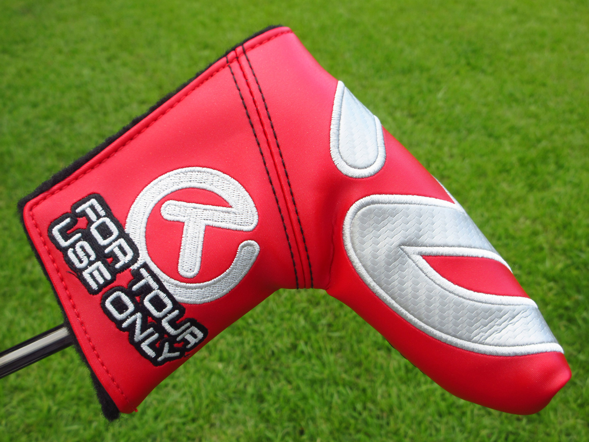 Scotty Cameron Tour Only “Hot Head Harry” 3x Black Carbon Masterful 009M Circle T 350G Welded Plumber Neck w/ “X” Sight Dot & BLACK Shaft - Image 12