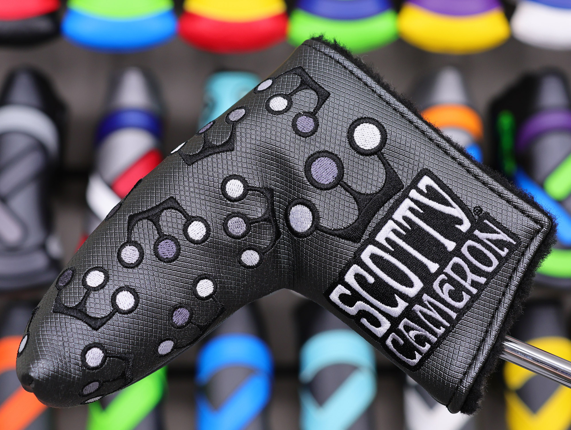 Scotty Cameron Tour Only Brushed Black Carbon 009 Circle T 350G w/ Crowned Flying Script Titleist "T" Stamps - Image 9