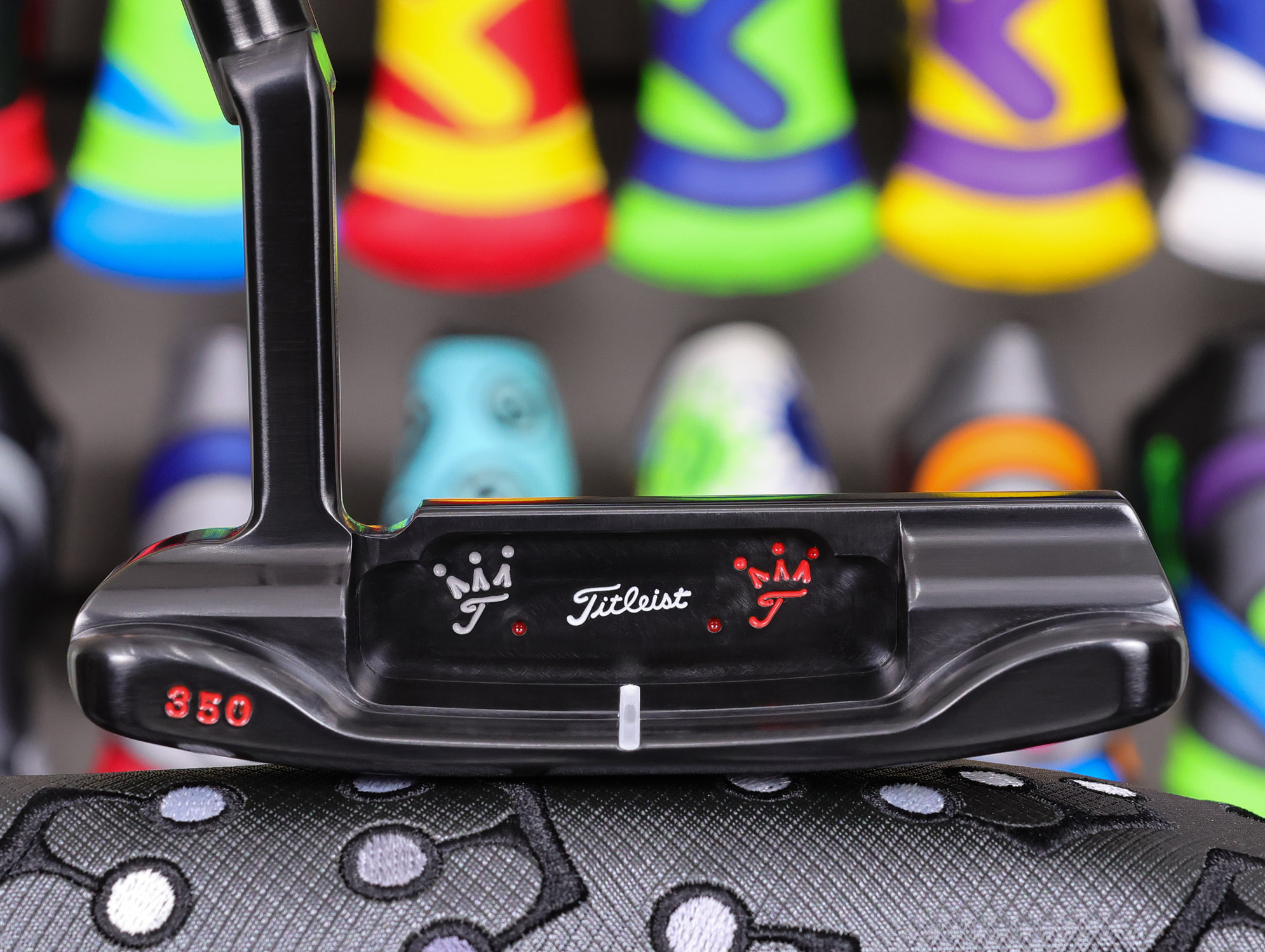 scotty cameron tour only brushed black carbon 009 circle t 350g putter with flying script titleist t stamps golf club