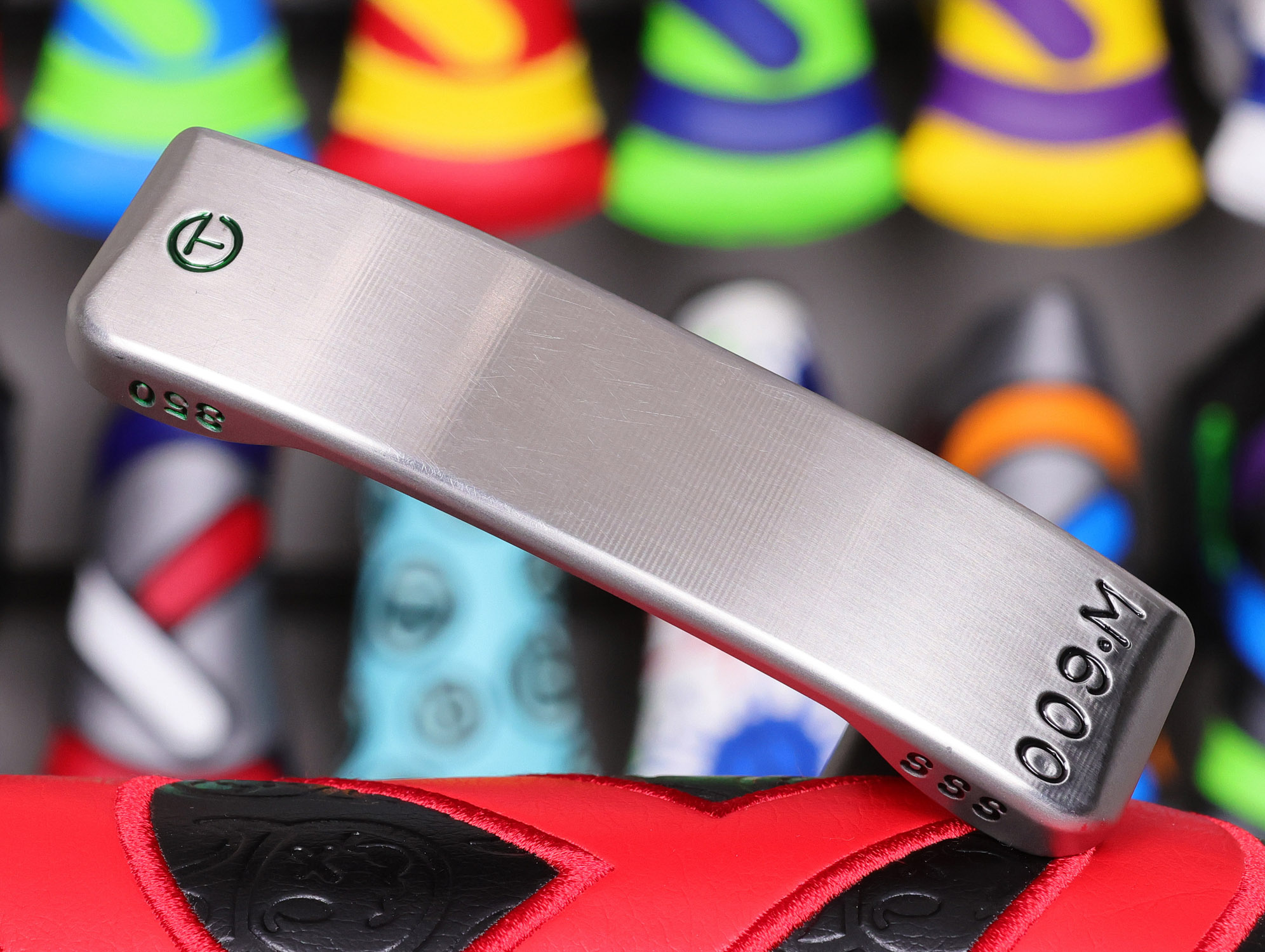 scotty cameron tour only sss masterful 009m circle t 350g putter with top line and hot head harry and tour jester skull stamps golf club