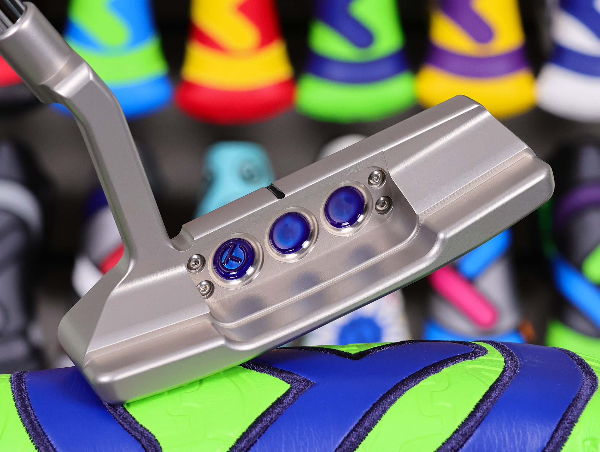 scotty cameron tour only concept 2 newport 2 select circle t 360g with xperimental blue sss insert and braided leather stitchback grip golf club