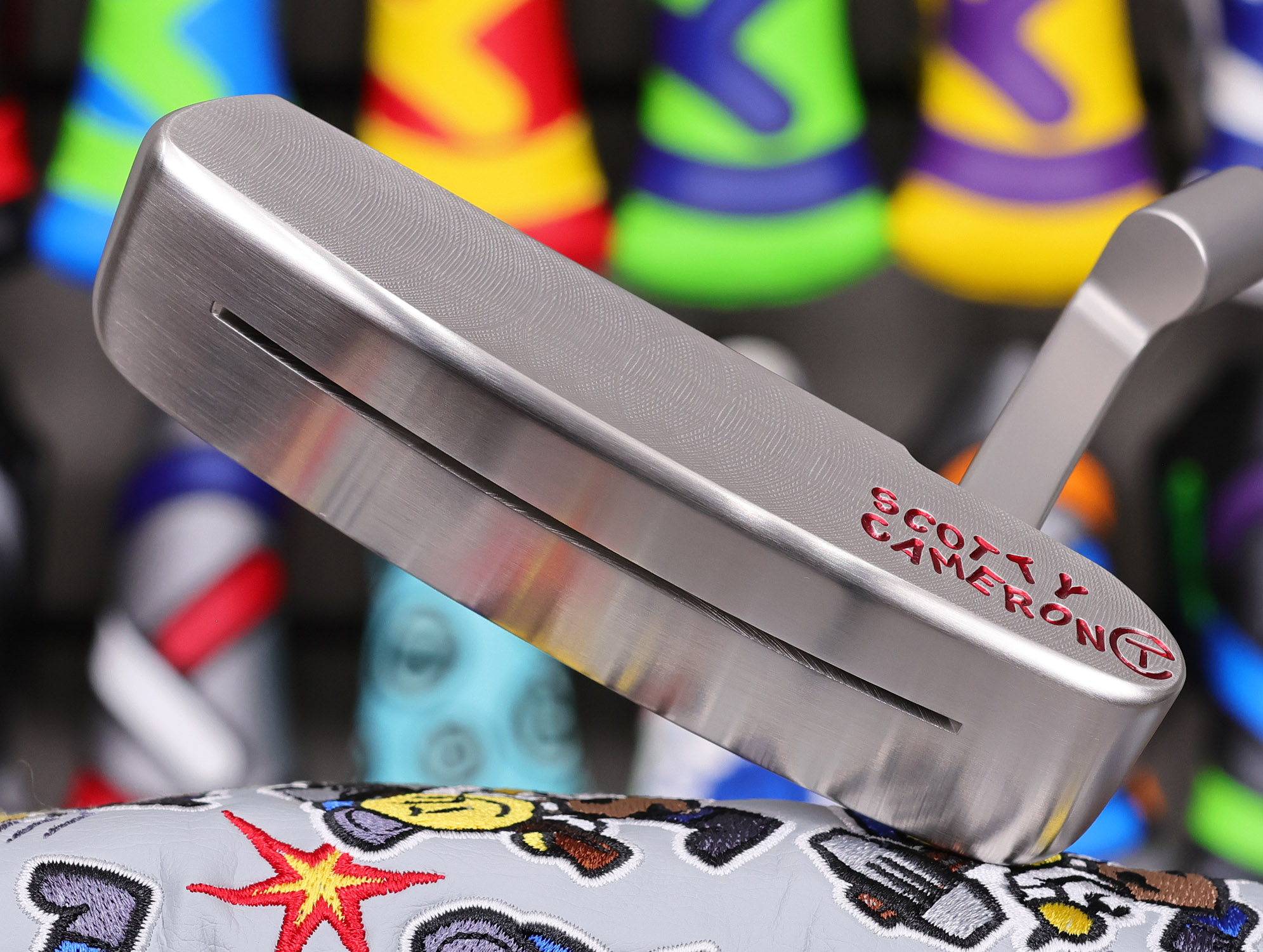 scotty cameron tour only sss newport beach handstamped circle t 330g putter with sound slot and translucent red paint fill golf club