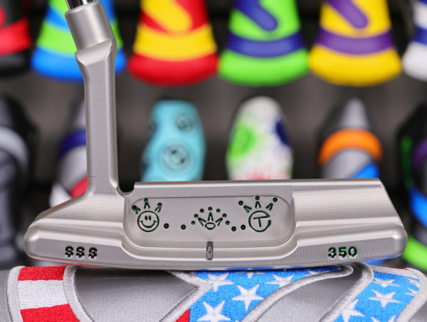 scotty cameron tour only sss timeless tourtype tt circle t 350g putter with smiley face and crowned scotty dog stamps golf club