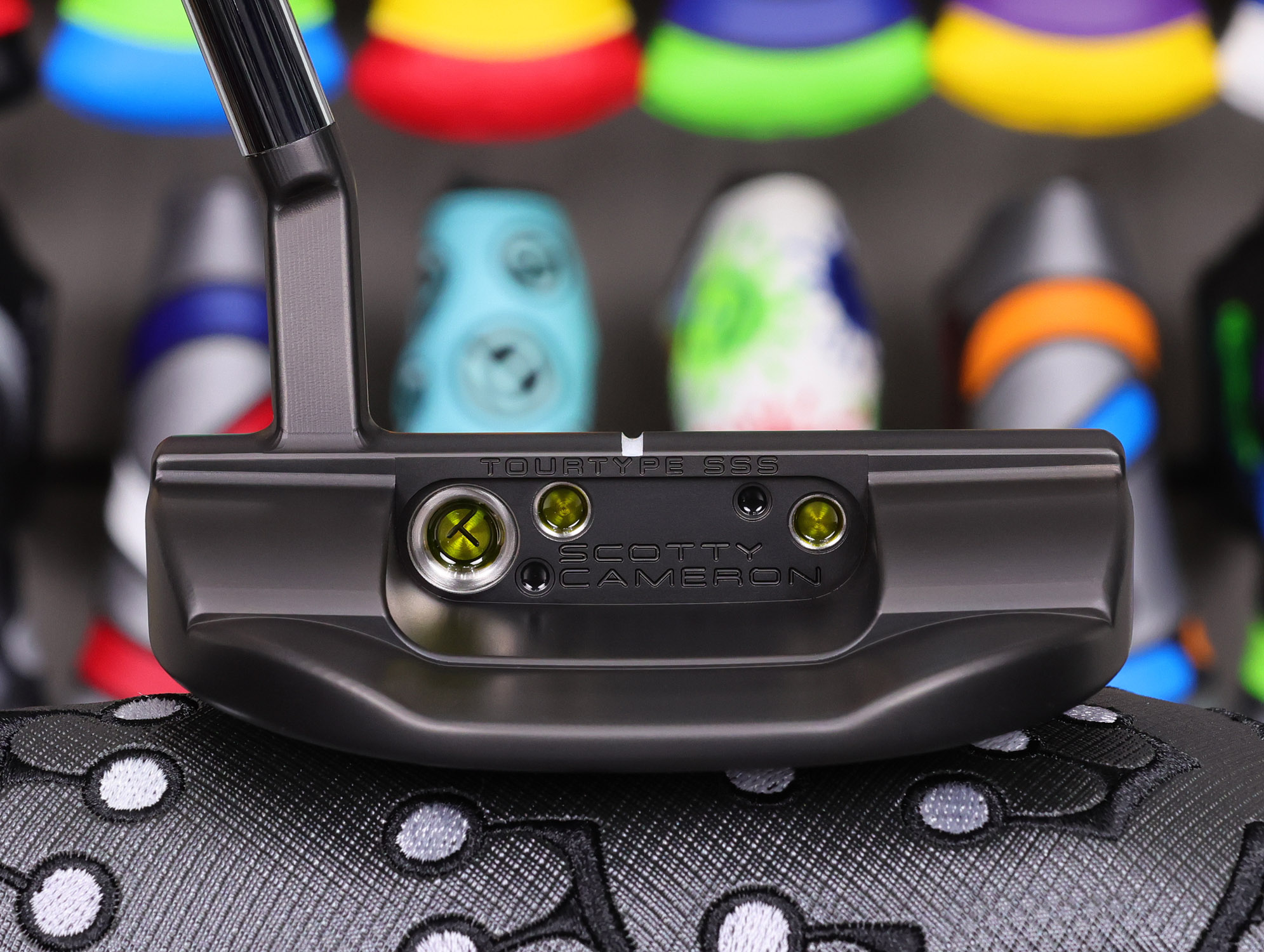 scotty cameron tour only black sss fastback tfb 1.5 tourtype circle t 360g putter with top line and translucent lime green and smoke paint fill golf club