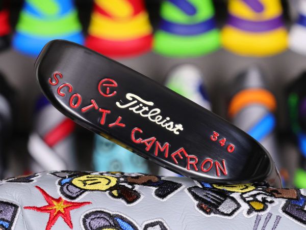 scotty cameron tour only brushed black carbon steel napa handstamped circle t 340g putter with script titleist stamp and sight dot golf club