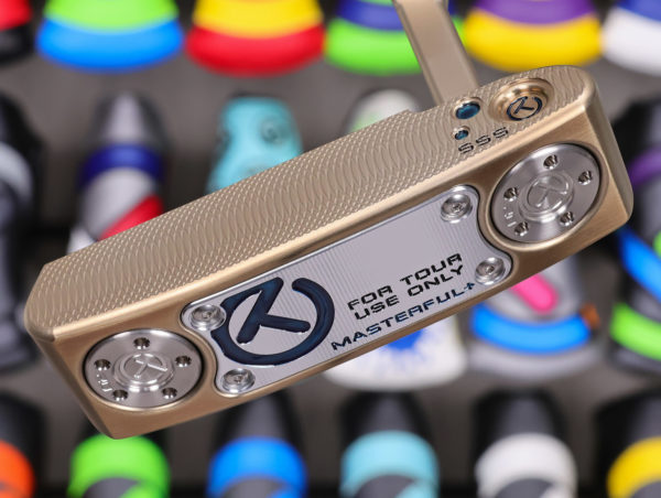 scotty cameron tour only deep milled chromatic bronze sss masterful plus tourtype circle t 360g putter with sea bubble blue translucent paint fill and double milled sight dot golf club